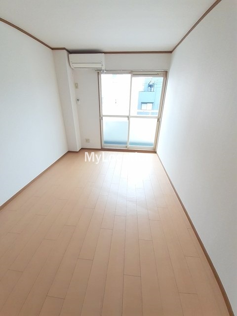 居室・リビング　☆快適なくつろぎ空間です☆