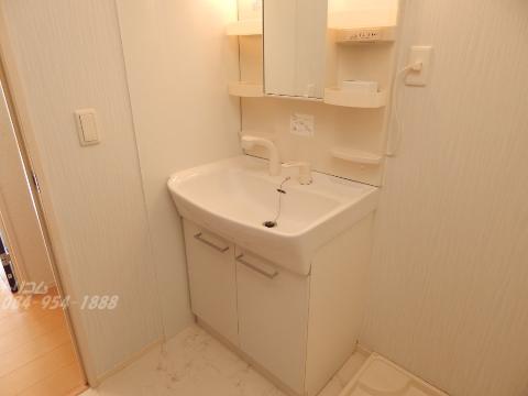 洗面設備　洗髪洗面化粧台