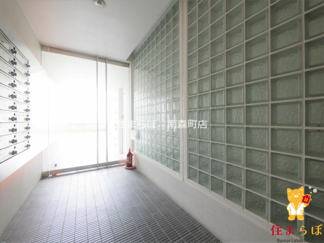 エントランス　共用部の印象も大切に