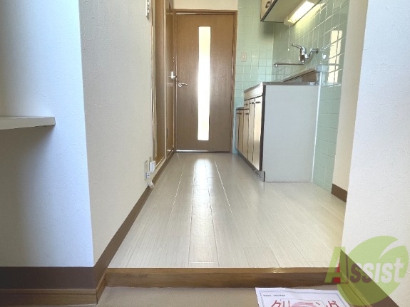 玄関　玄関から撮影しました。広々としていますね！