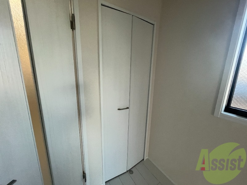 収納　洋室のクローゼット。広さは十分そうです。