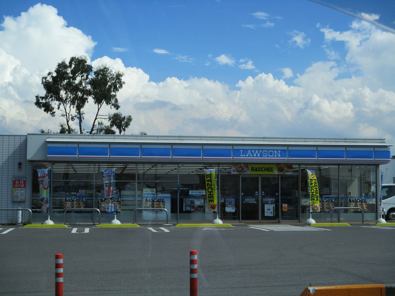 コンビニ　ローソン丸亀柞原町店（コンビニ）まで394m