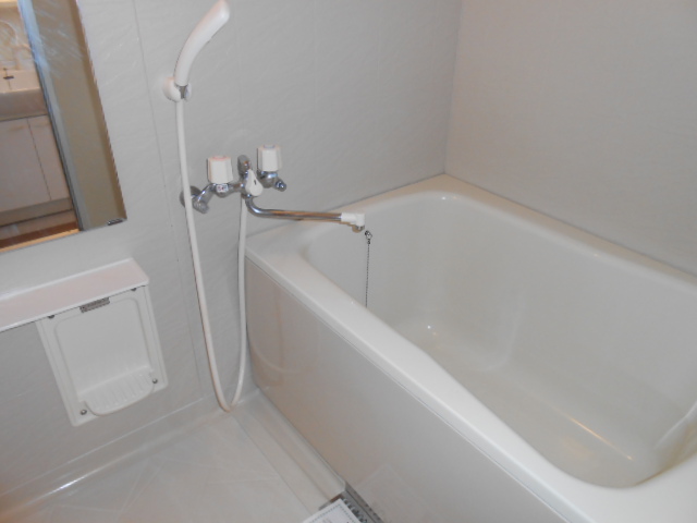 バス・シャワールーム　バス・トイレ各独立