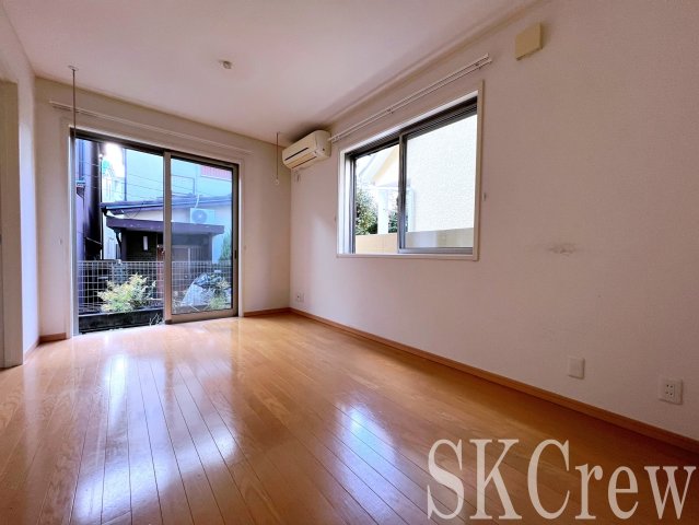 居室・リビング　別号室の写真です