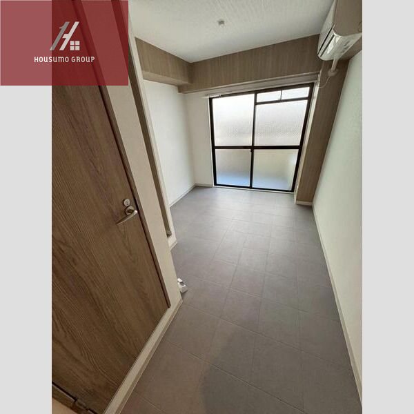 居室・リビング　ゆったり過ごせる居間です