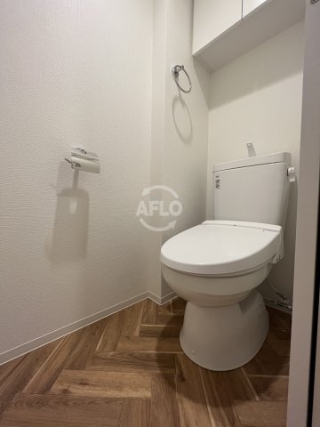 トイレ　セレニテ堺筋本町リアン　トイレ