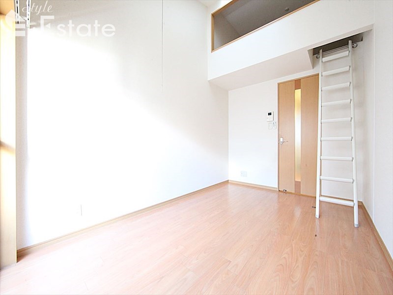 居室・リビング　内装