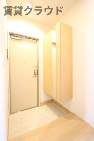 玄関　シューズボックス付きで靴もスッキリ収納！