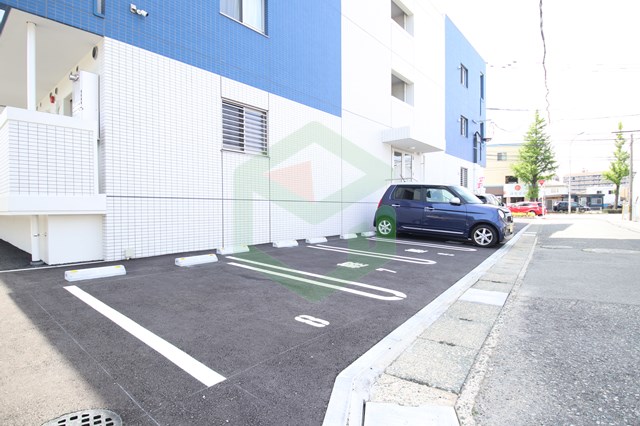 駐車場　駐車スペースもあります