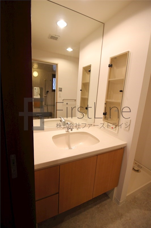 洗面設備　別号室参照