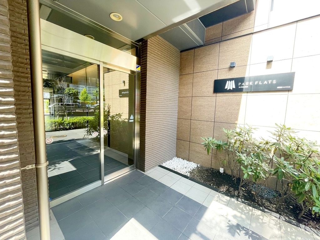 エントランス　エントランス