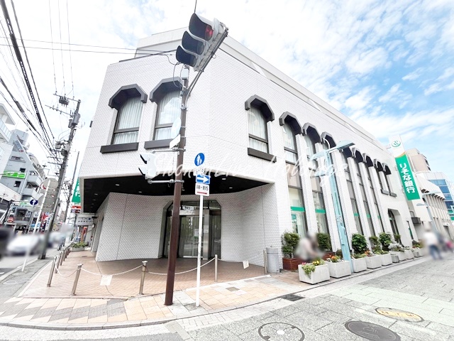 銀行　りそな銀行　綱島支店（銀行）まで128m