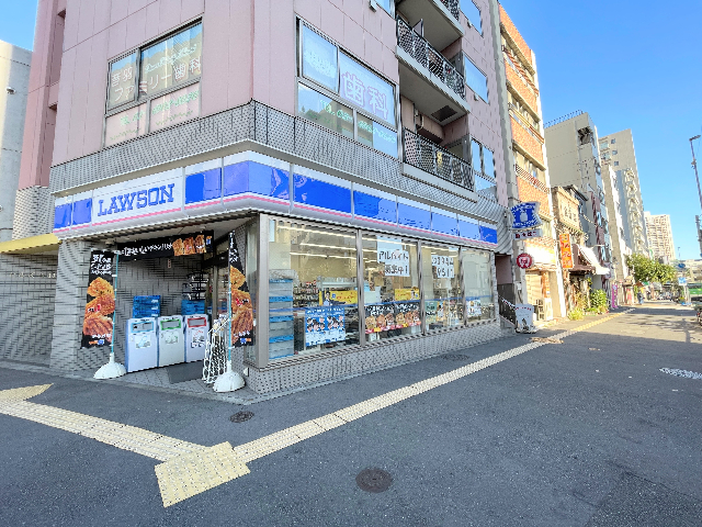 コンビニ　ローソン　文京大塚三丁目（コンビニ）まで350m