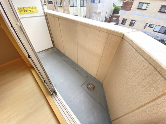 バルコニー　ベランダ