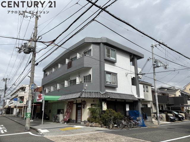 建物外観　最寄駅から徒歩４分の駅近物件！
