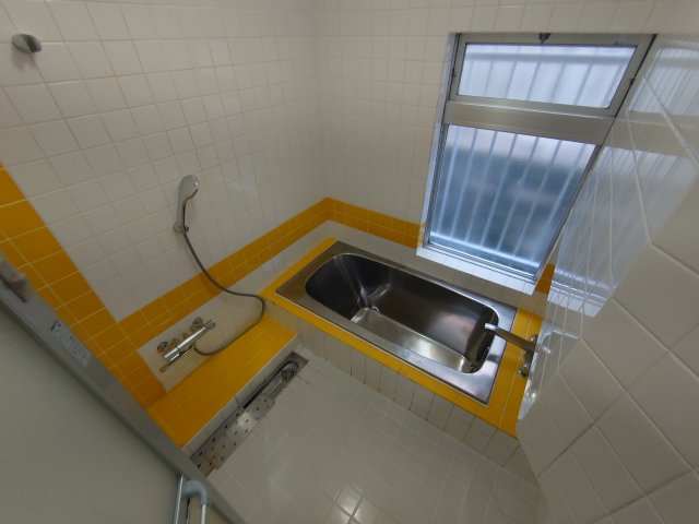 宝生ヶ丘1丁目戸建の風呂写真