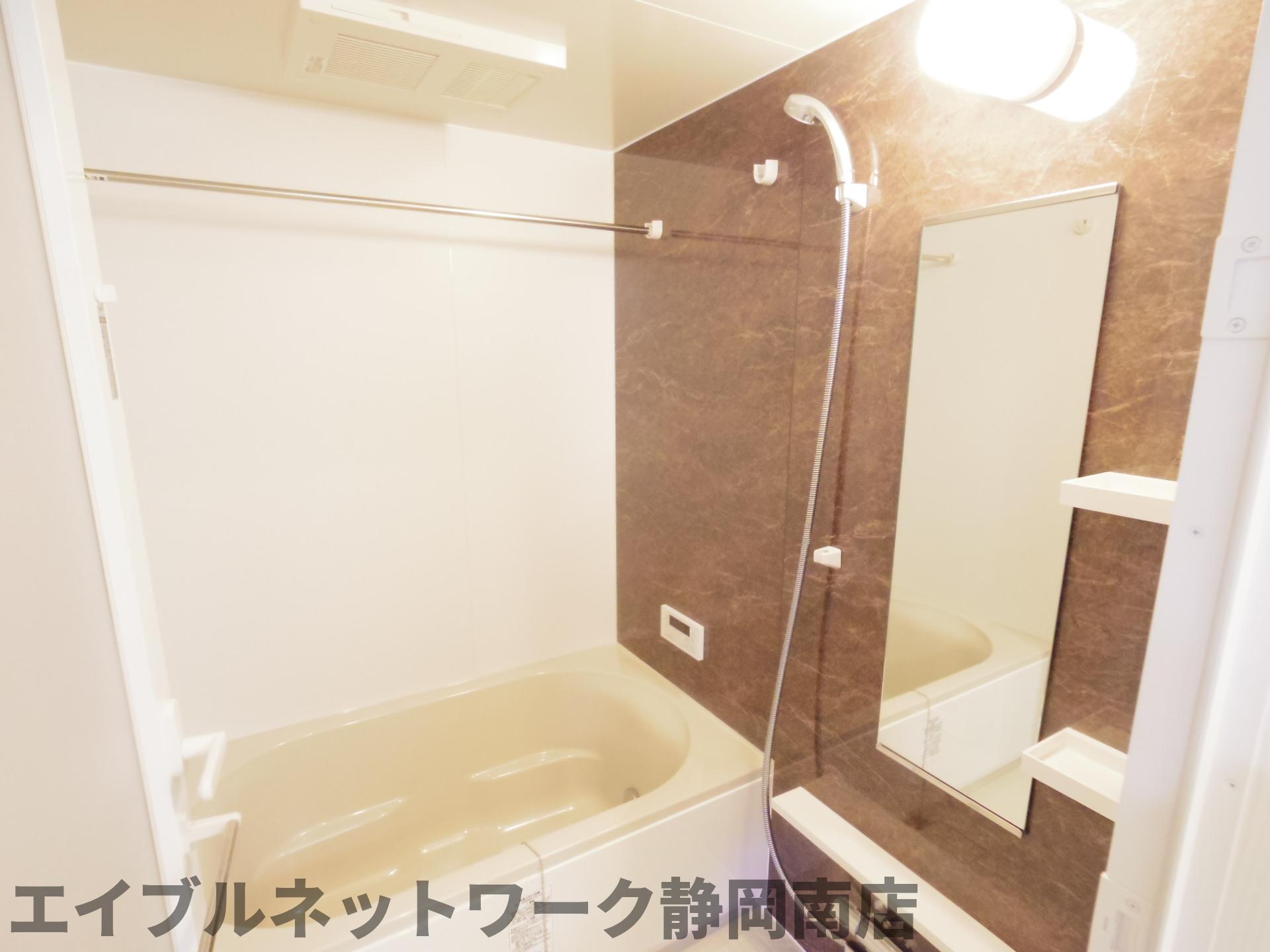 バス・シャワールーム　日々の暮らしに欠かせないお風呂です