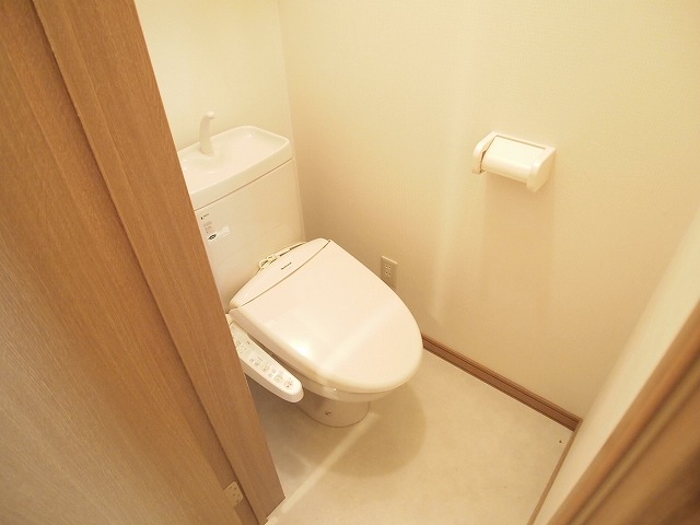 トイレ　シンプルで使いやすいトイレです