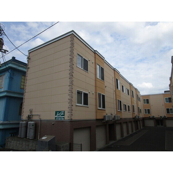 建物外観　外観は落ち着いています