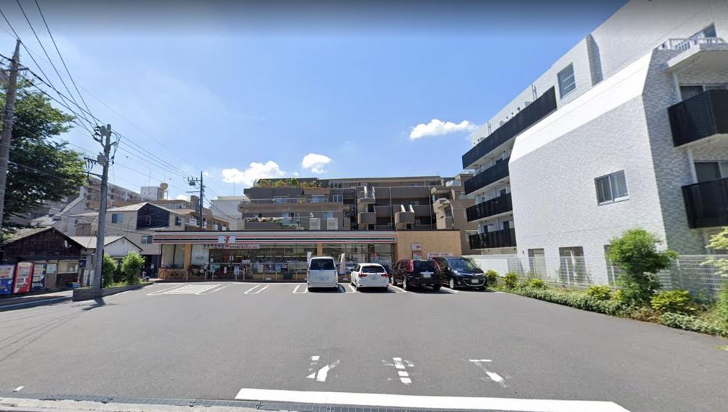 コンビニ　セブンイレブン板橋志村坂下店（コンビニ）まで350m