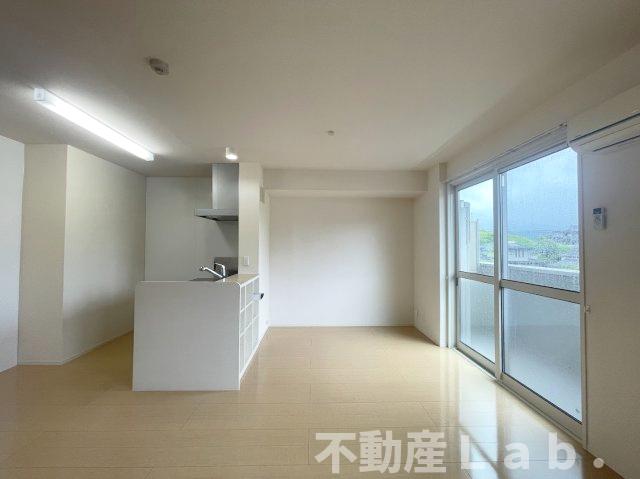 居室・リビング　※同一建物別号室のお写真です。