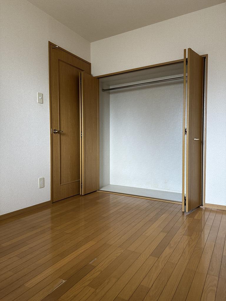 収納　※写真は103号室のものです