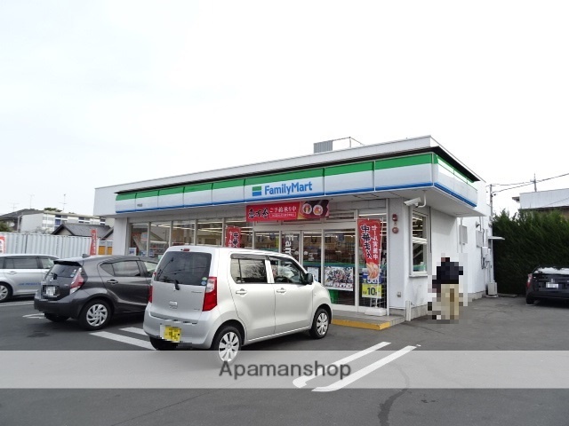 コンビニ　ファミリーマート（コンビニ）まで154m