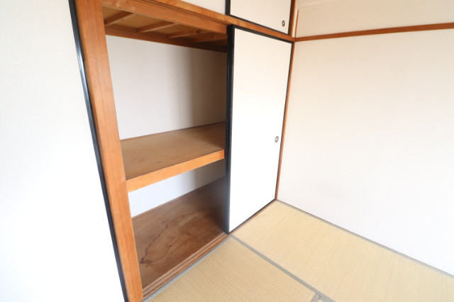 収納　押し入れ