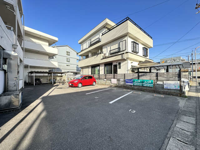 駐車場　北側