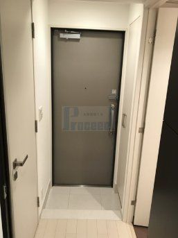 玄関　広々とした玄関部分