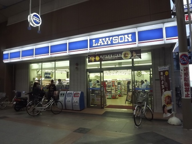 コンビニ　ローソン十三元今里三丁目店（コンビニ）まで162m