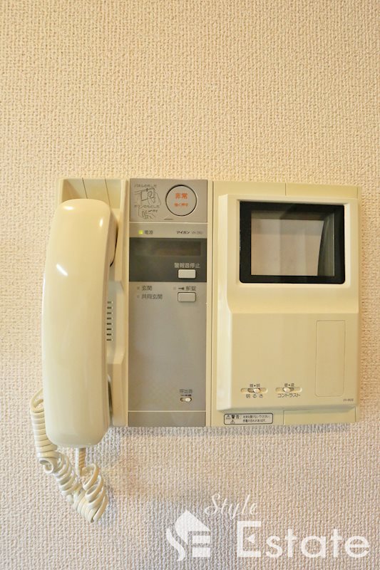 セキュリティ　モニター付きインターホン