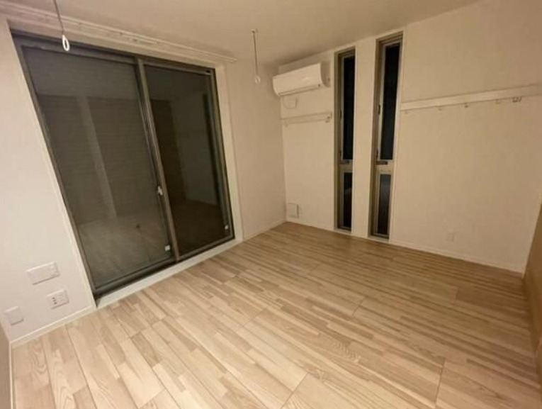 居室・リビング　別部屋の画像を使用しております。