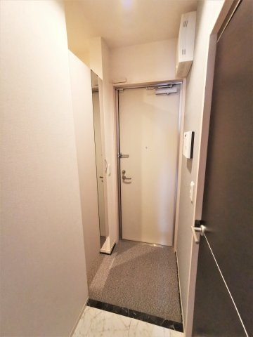 玄関　同物件、類似間取りのイメージ写真です