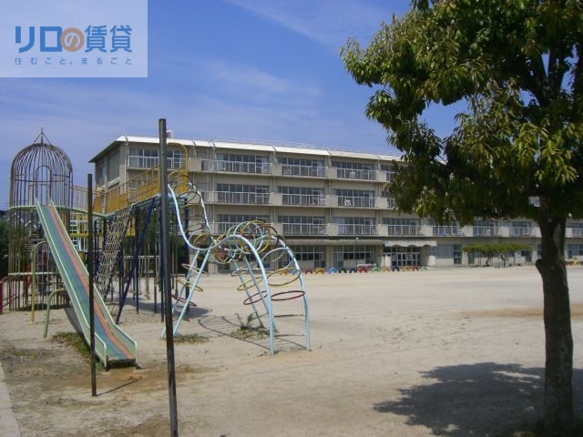 小学校　宝塚市立丸橋小学校（小学校）まで932m