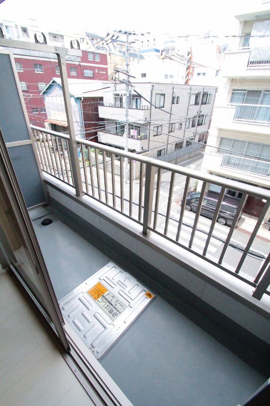 バルコニー　３０２号室参照