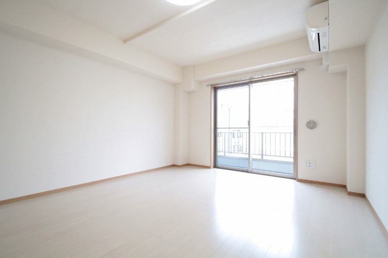 居室・リビング　３０２号室参照
