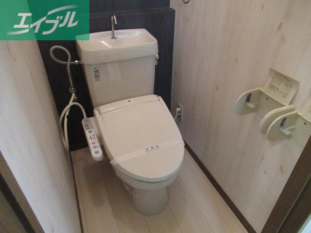 トイレ　シャワー付トイレ