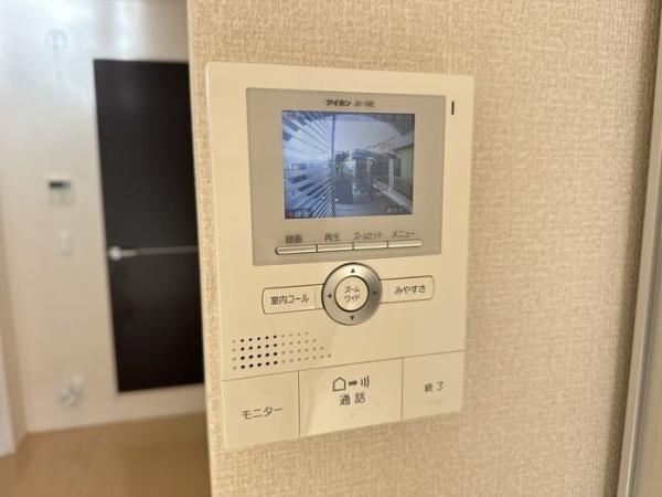 セキュリティ　モニター付きインターホン