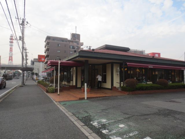 飲食店　ロイヤルホスト（飲食店）まで500m