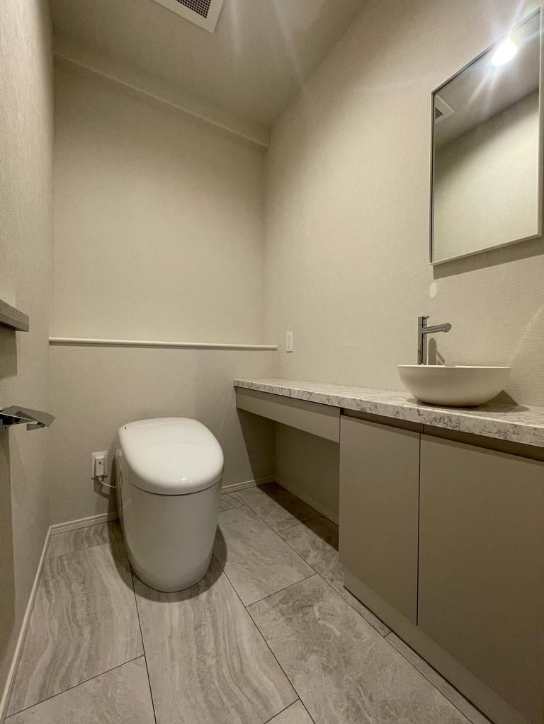 トイレ　清潔感のあるトイレです