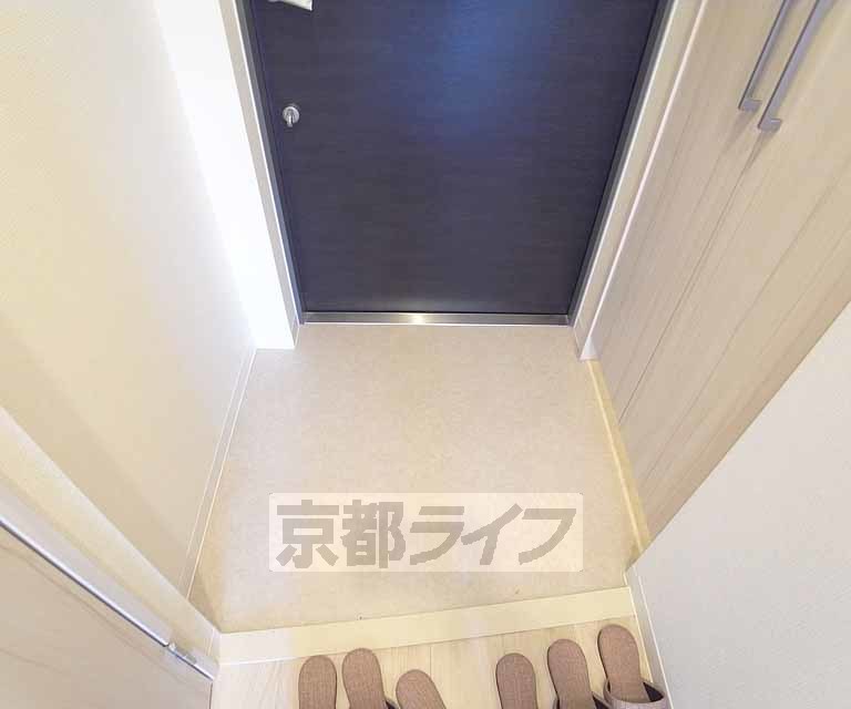 玄関　すっきりとした玄関です。