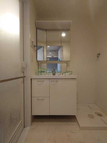 洗面設備　別間取り参考写真