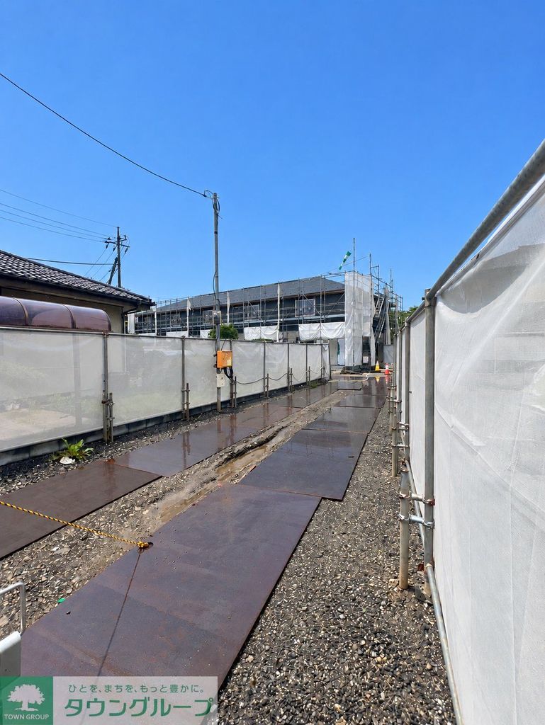 駐車場　庭