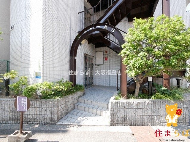 エントランス　共用部の印象も大切に