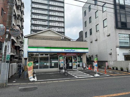 コンビニ　ファミリーマート 松戸小金店（コンビニ）まで310m