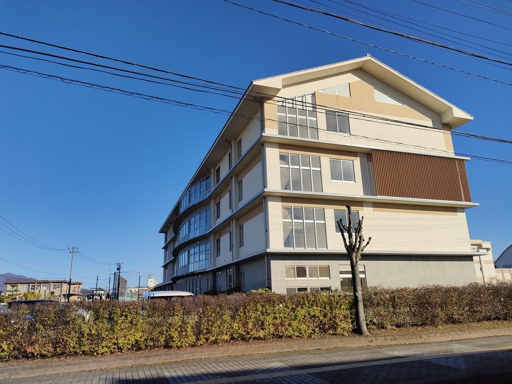 中学校　五泉市立五泉中学校（中学校）まで1448m