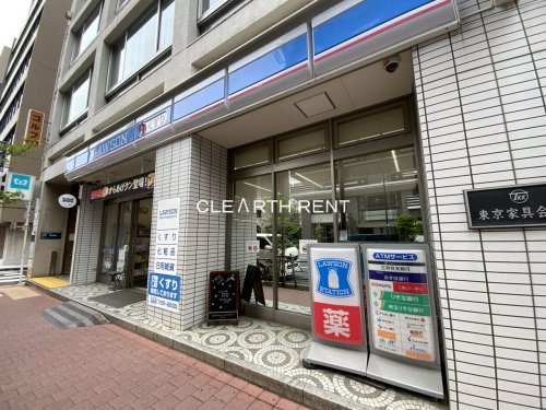 コンビニ　ローソン 湯島駅前店（コンビニ）まで68m