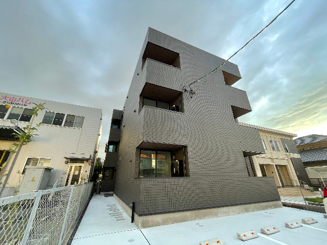 建物外観　シックな外観です