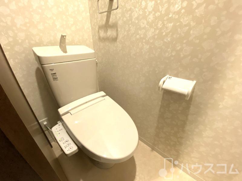 トイレ　暖かみのあるトイレは落ち着きますね